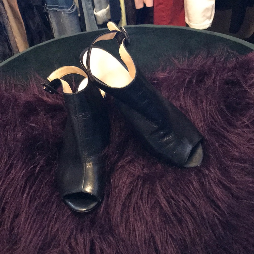 NINE WEST OPEN TOE BLACK SHOES